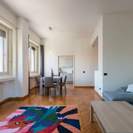Apartamento Vittoria 4 *