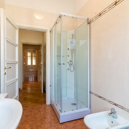 Apartamento Vittoria 4 *